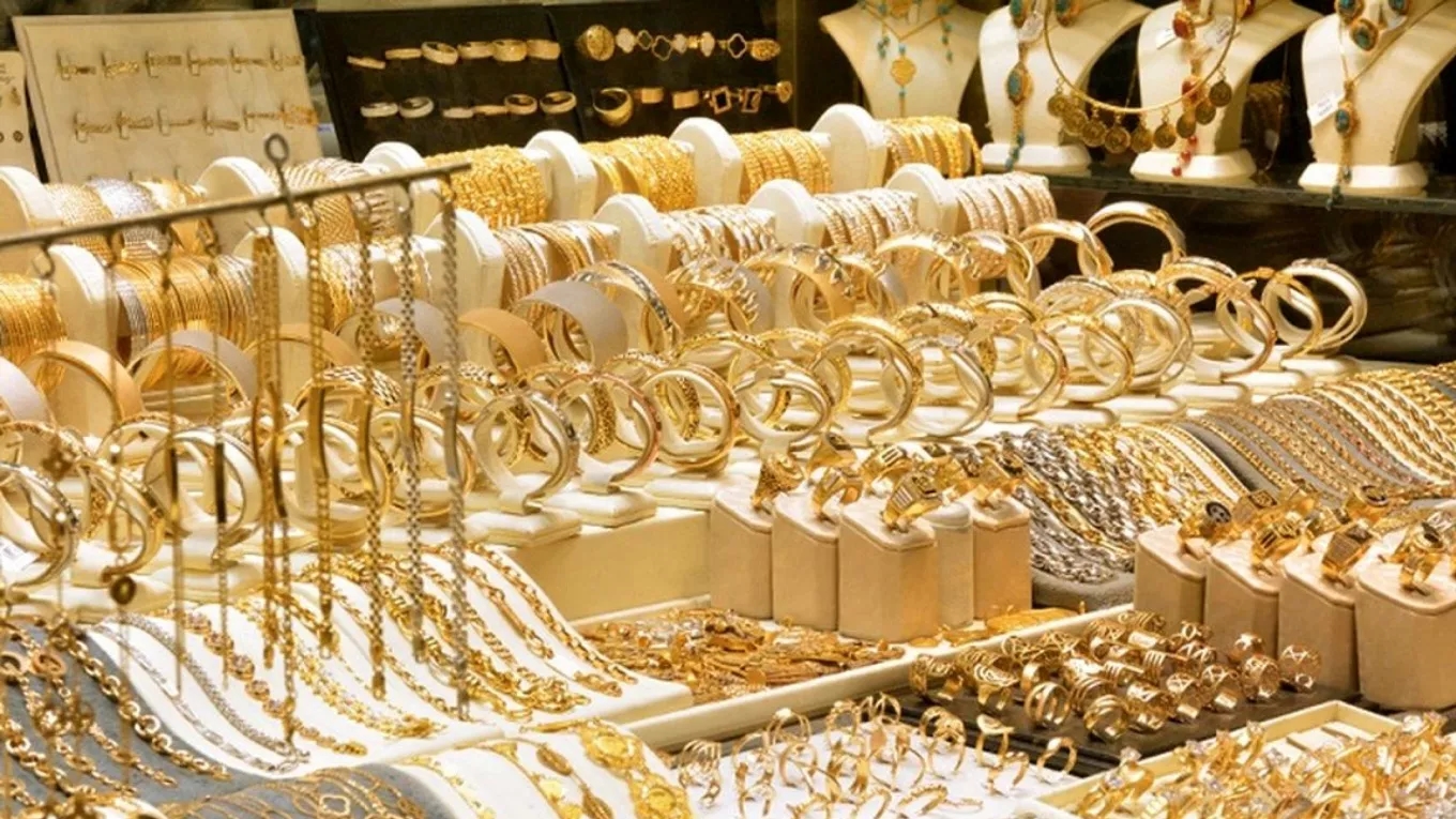 فرق طلای ۱۸ عیار با ۲۴ عیار چیست؟ فرق طلای ۱۸ عیار با ۲۴ عیار چیست؟
