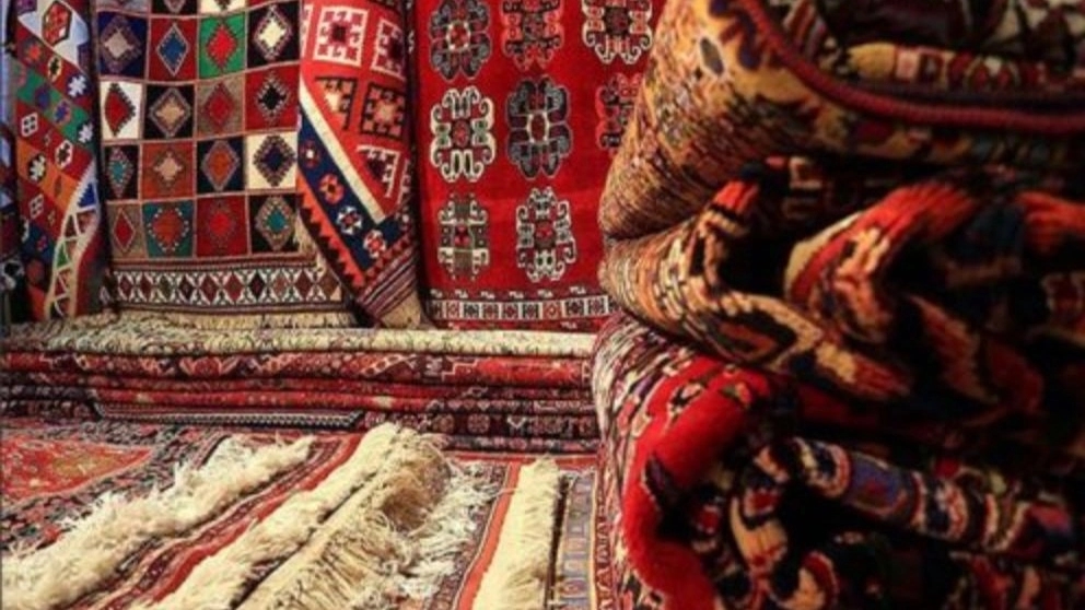 تاثیر شستشوی فرش و قالی بر عمر مفید آن تاثیر شستشوی فرش و قالی بر عمر مفید آن