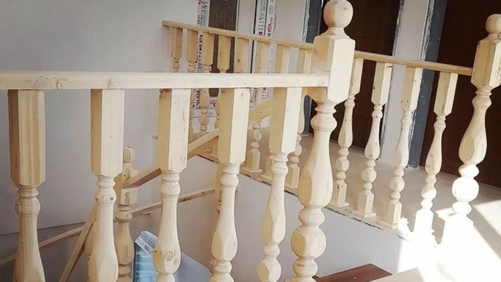 نرده برای راه پله