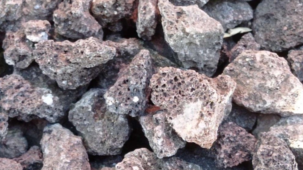 کاربرد و انواع پوکه معدنی قروه