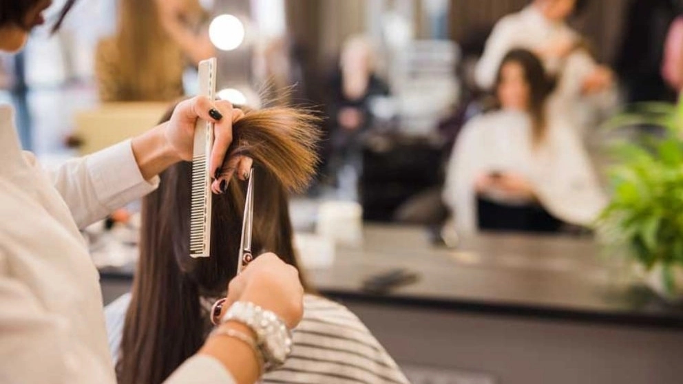 ویژگی یک آموزشگاه آرایشگری
