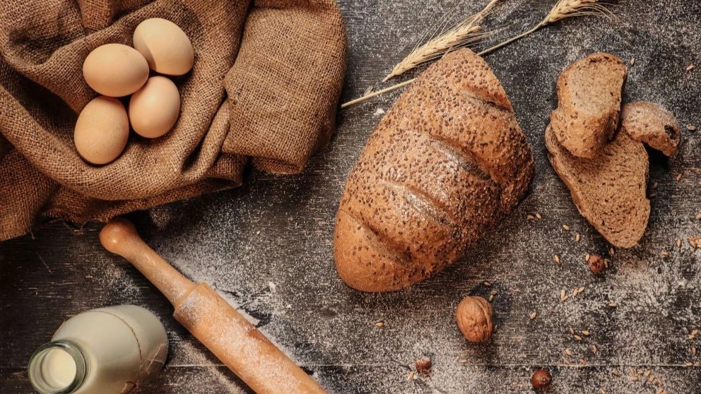 نان جو بخوریم یا نان گندم؟