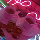کافه صورتی در گلستان تهران