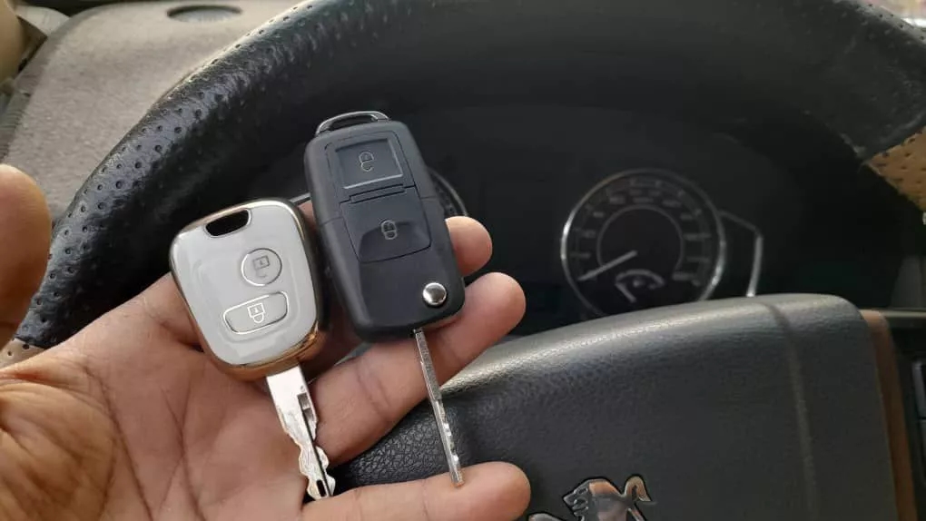 ساخت ریموت و کلید یدک تاشو پژو