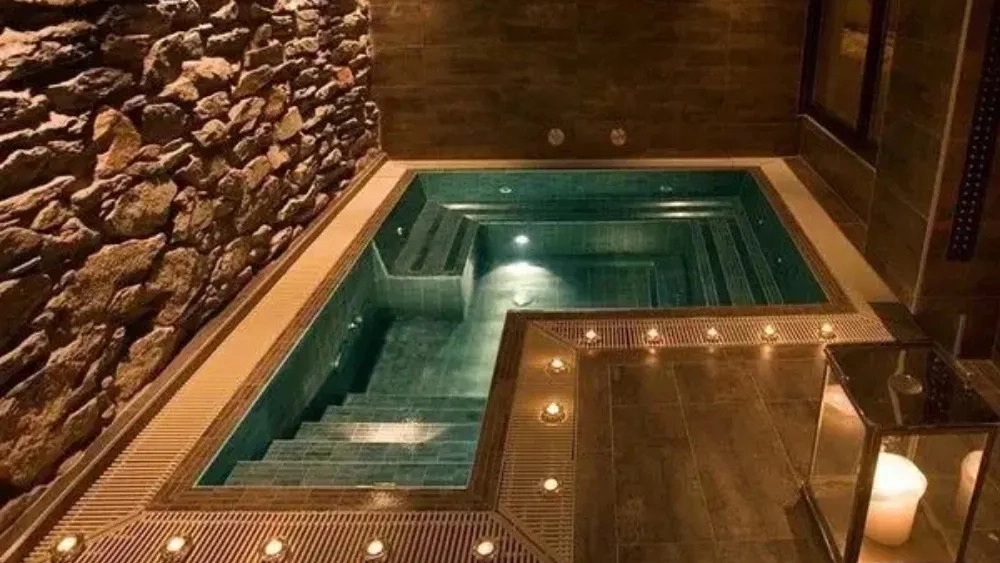 سونا و جکوزی استخر سازان نوشهر