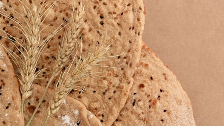 نانکده امیر مرودشت نانهای سنتی گندم، جو و کلوچه نانکده امیر مرودشت نانهای سنتی گندم، جو و کلوچه