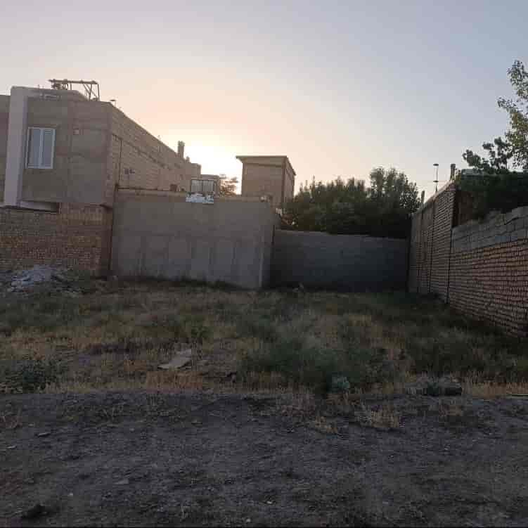 زمین ۱۵۰ متری