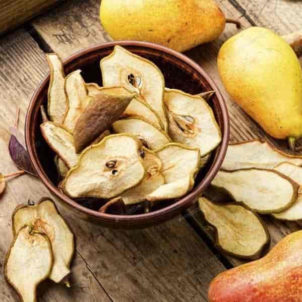 گلابی خشک شده
