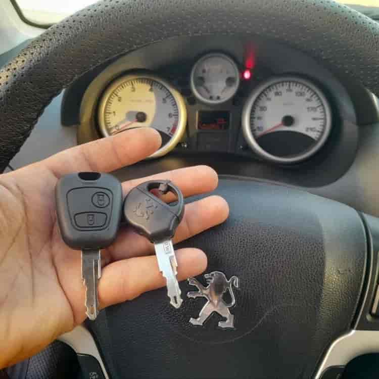 ساخت کلید و تعریف ریموت  206