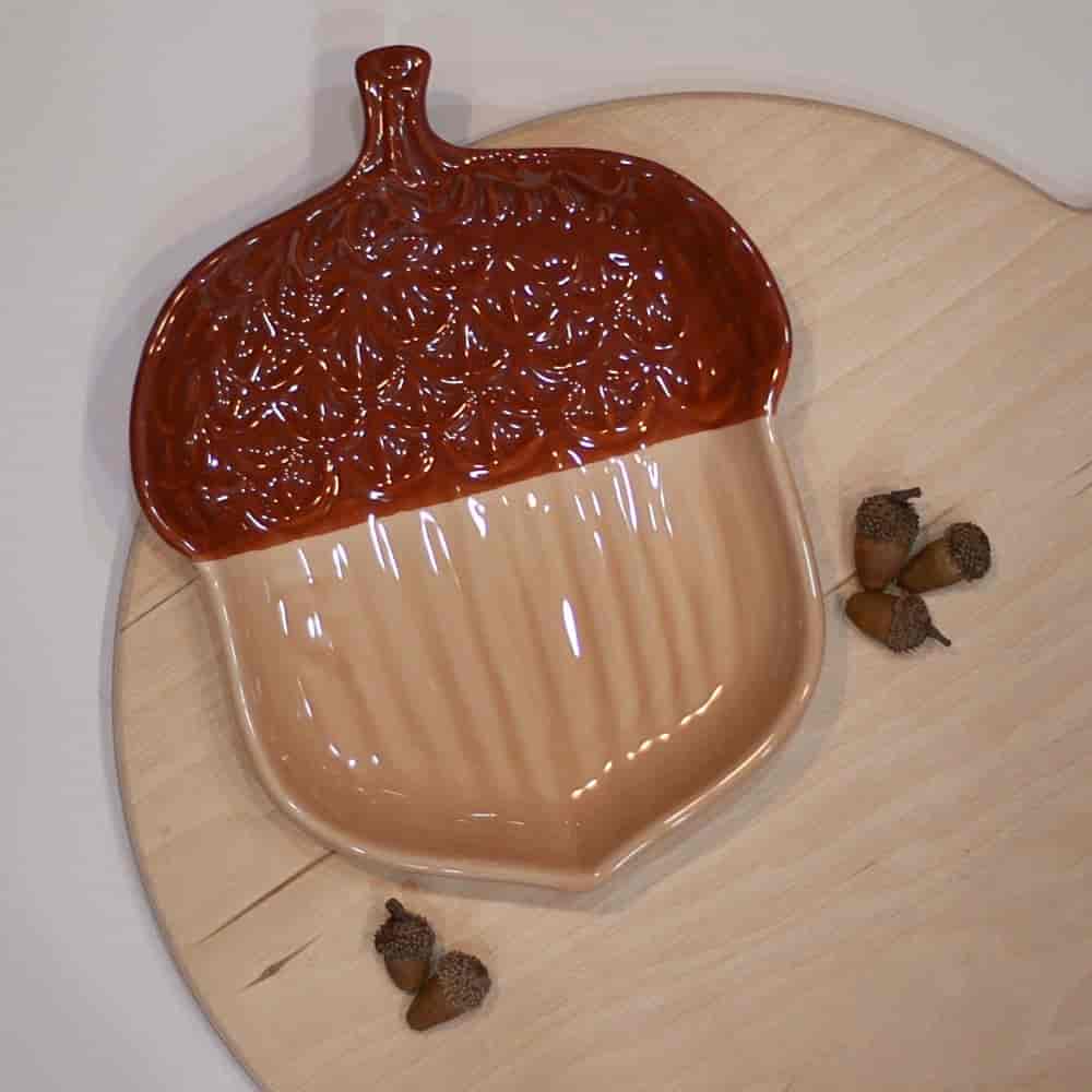 ظرف بلوط