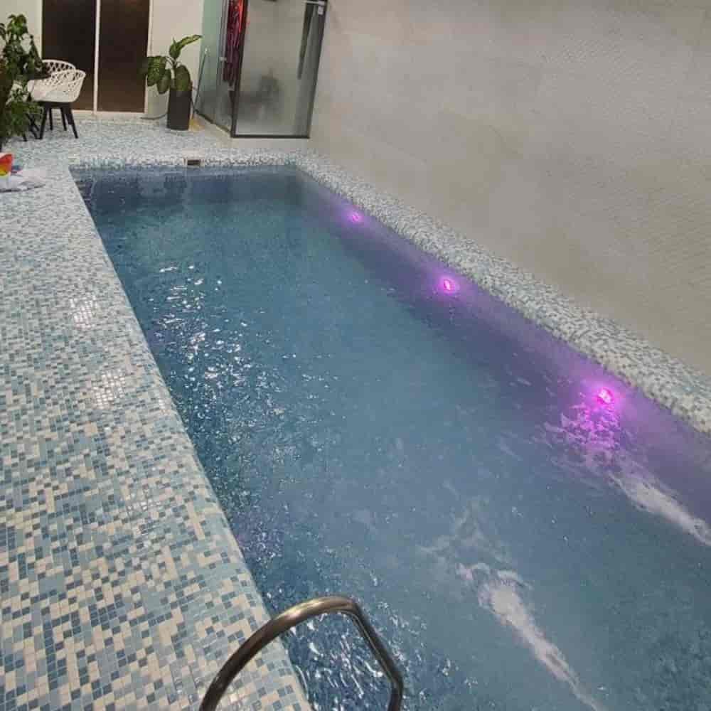 استخر سرپوشیده
