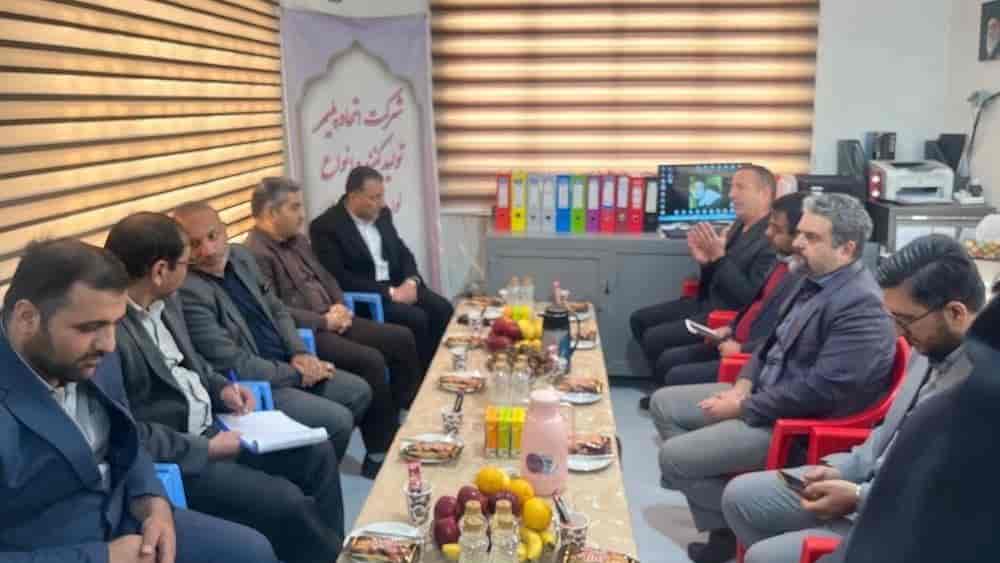 بازدید فرماندار و ریاست محترم صنعت و معدن چناران و گروهی از تجار و کسبه بازار خراسان