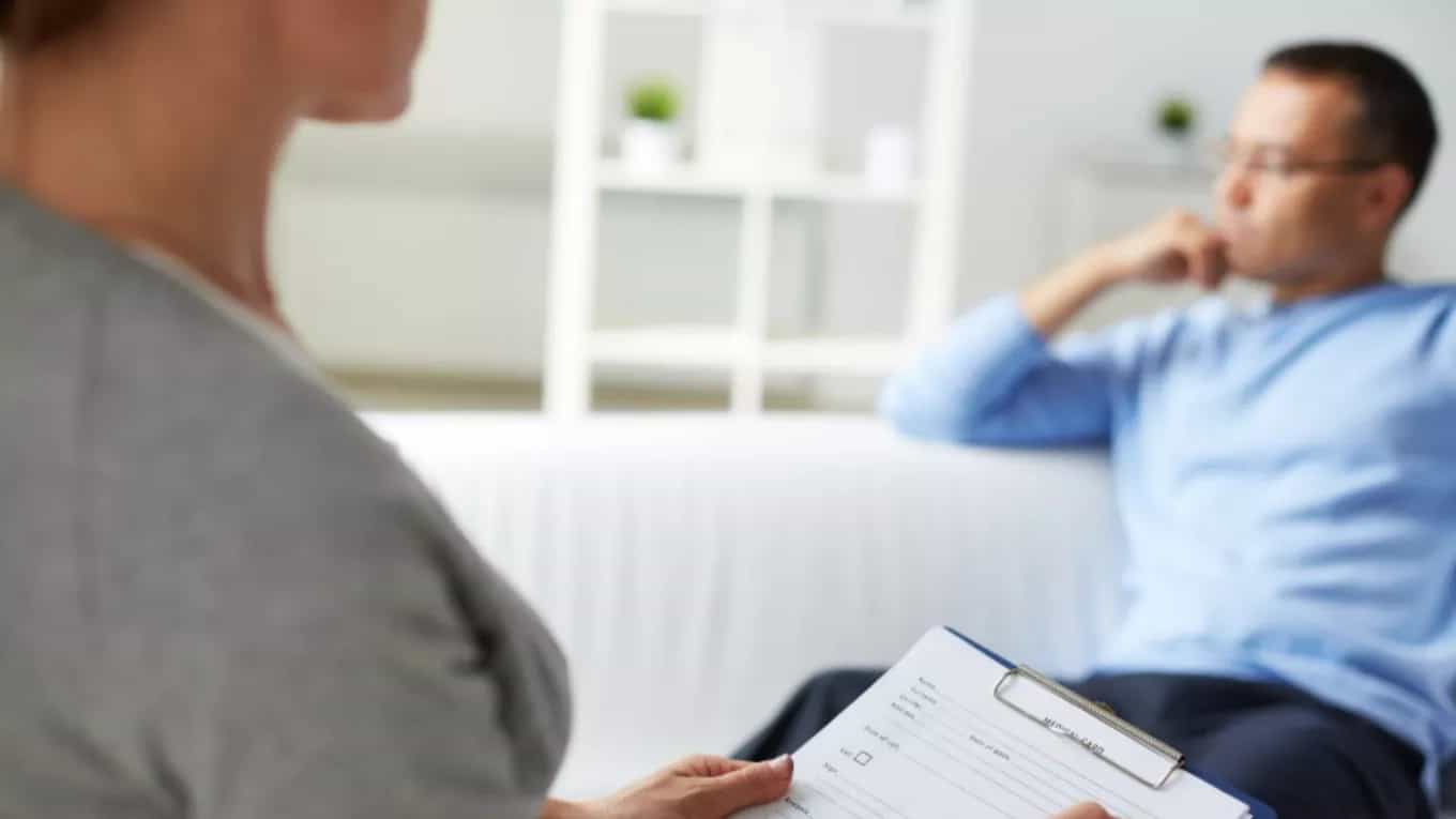 چه زمانی به پزشک مراجعه کنیم؟