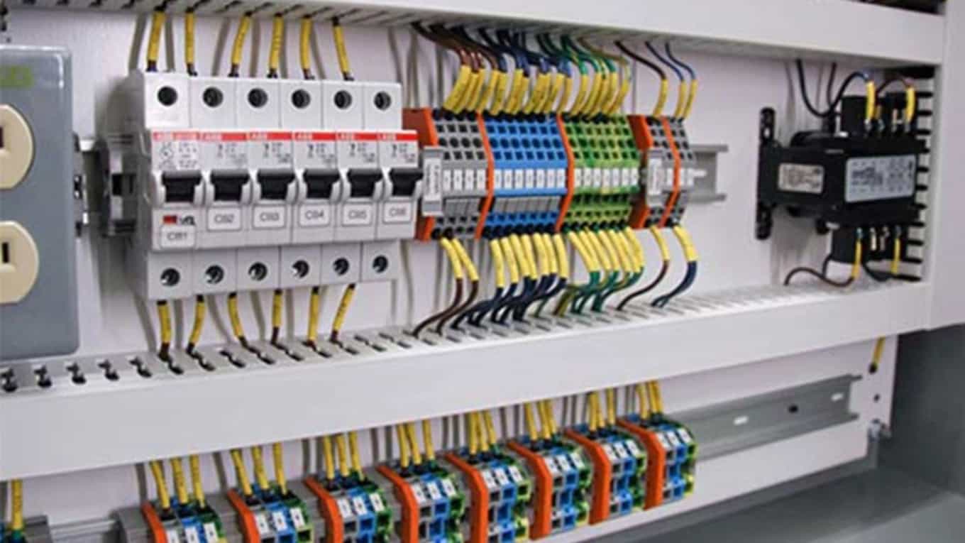 تابلو برق صنعتی