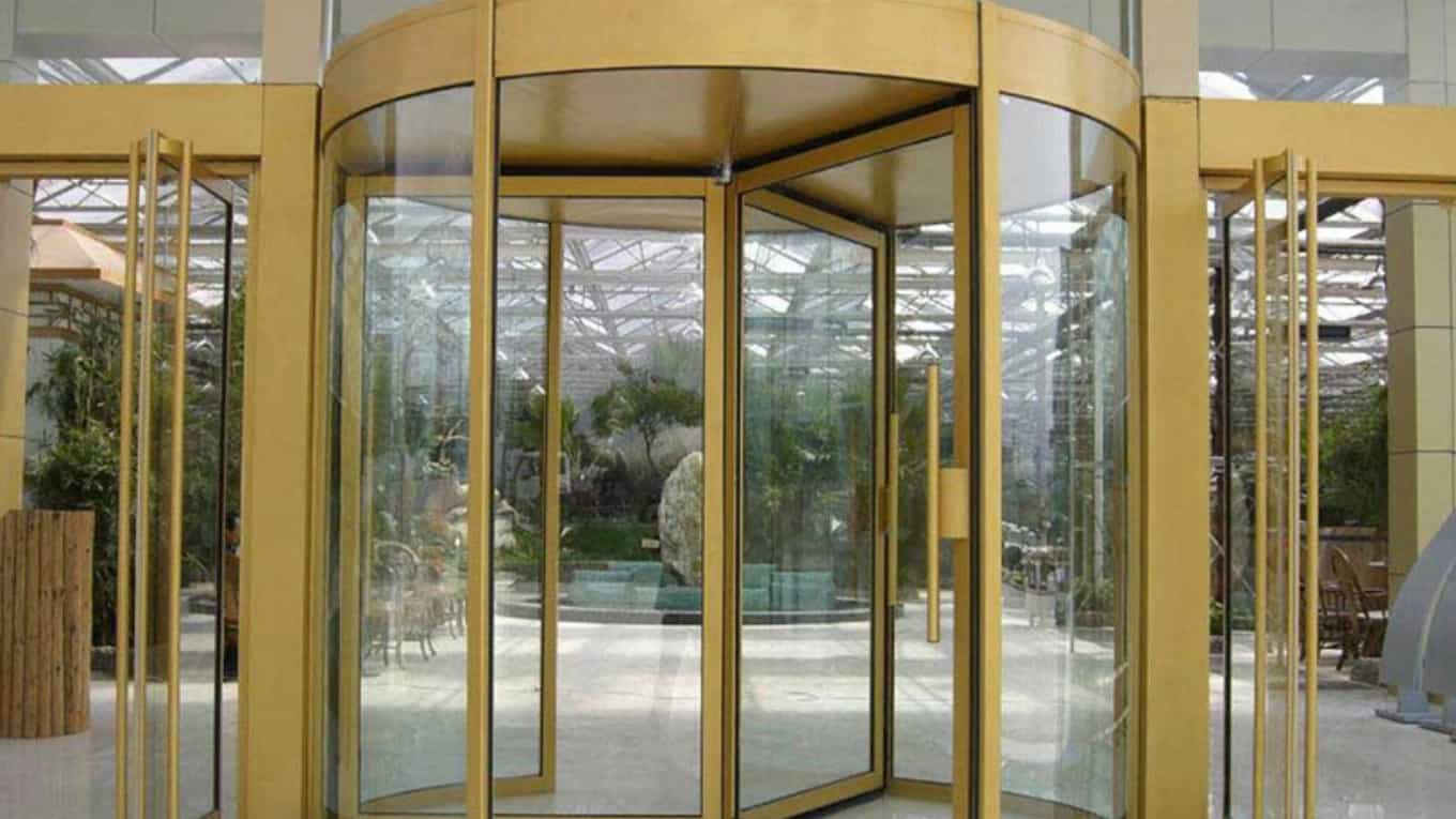 ویژگی ها و انواع درب اتوماتیک