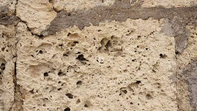 سنگ تراورتن چه نوع سنگی است و چگونه به وجود می‌آید؟