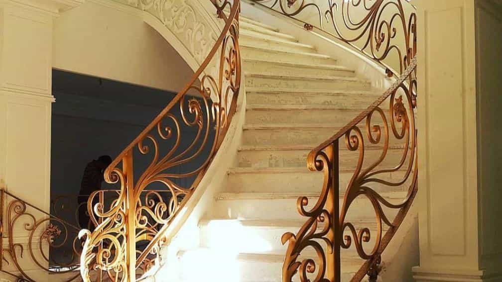 پله گرد چیست و چه انواعی دارد؟