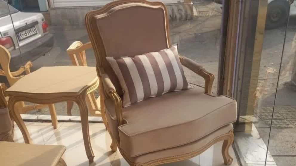 تعمیرات تخصصی مبلمان کریمی