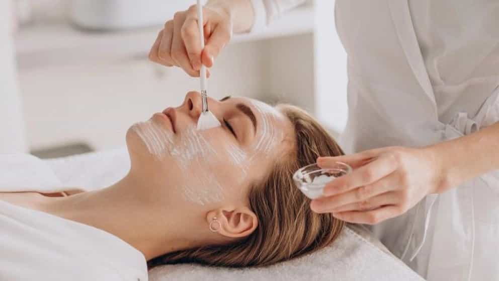 چرا باید پوست را پاک سازی کرد؟