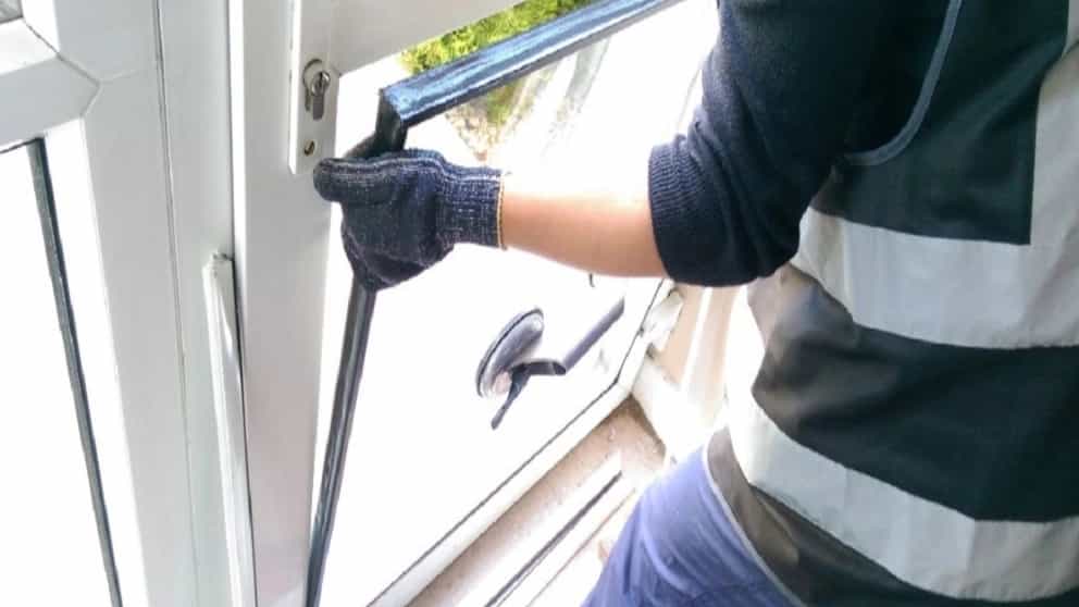 ساخت و نصب درب و پنجره دوجداره آلو در محلات و دلیجان مرکزی