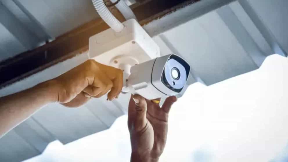چرا باید از دوربین مداربسته استفاده کنیم؟