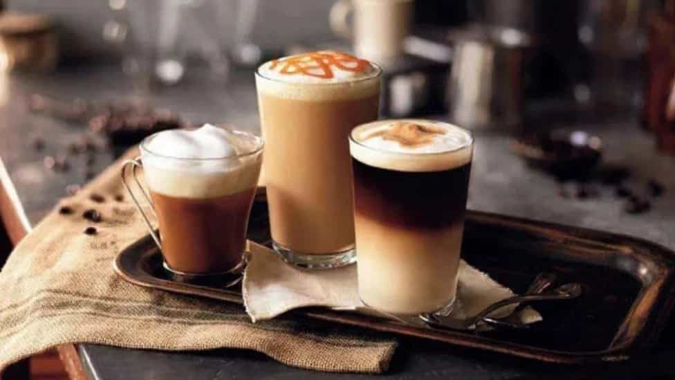 نوشیدنی های گرم کافی شاپ