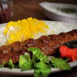چلو کباب کوبیده