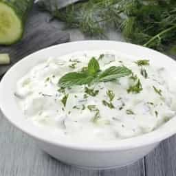 ماست چکیده خیار