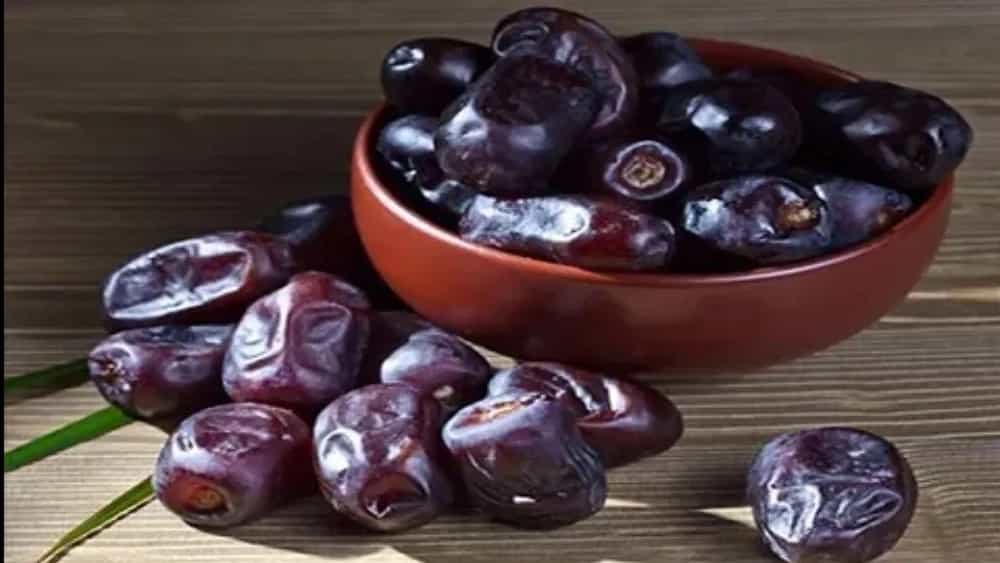 ویژگی های خرمای مضافتی بم