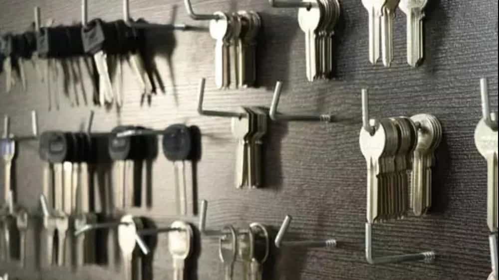 تولید و فروش انواع کلید و قفل در لواسان