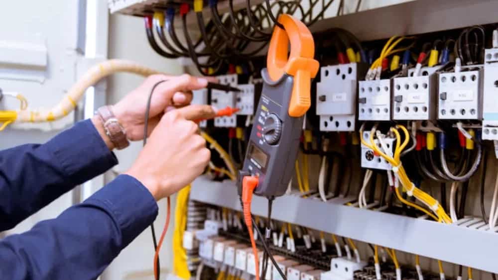 مونتاژ تابلو برق صنعتی در شهریار