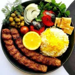چلو کباب کوبیده