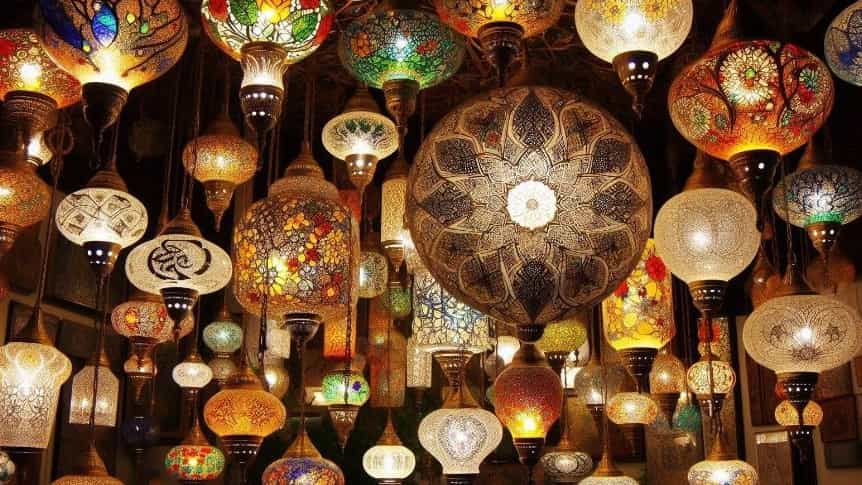 ویترای شیشه چیست و چرا صنایع دستی جم در تهران آن را به سطحی جدید رسانده است؟