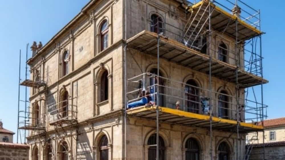 فرآیند بازسازی ساختمان با قیمت مناسب در چالوس توسط استودیو کارا