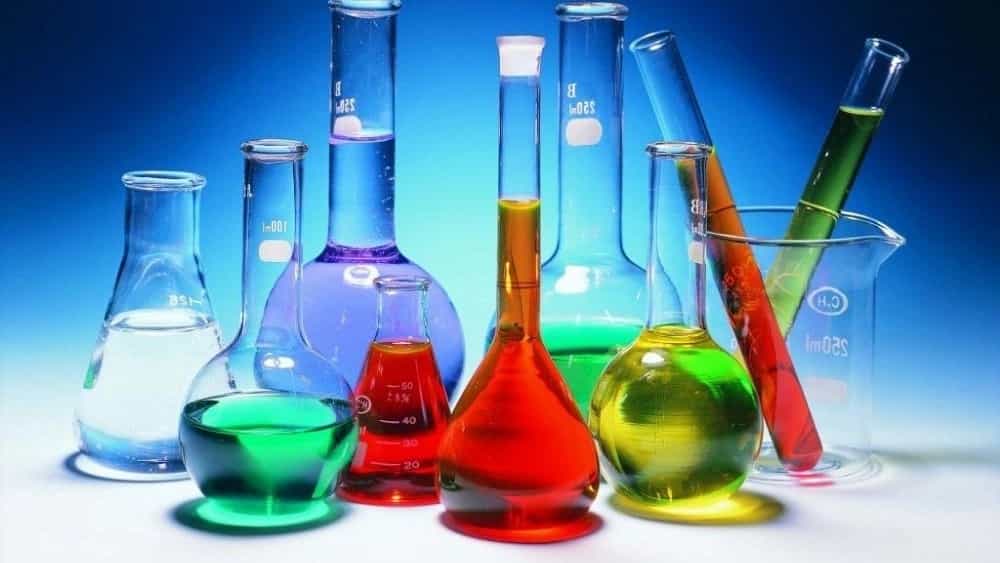 نقش تجهیزات آزمایشگاهی دقیق در توسعه خدمات سلامت و صنعت