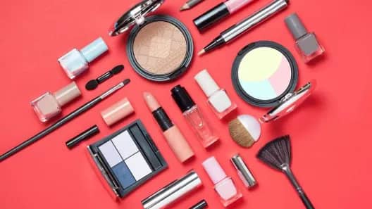 محصولات آرایشی شهرزیبایی گناوه