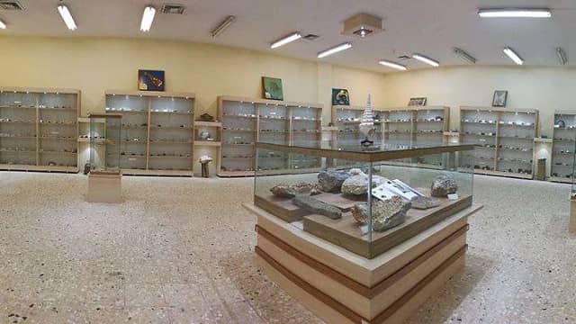 کابینت سازی صنوبر