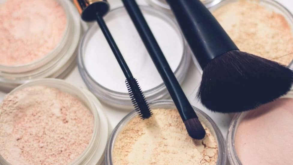 آرایشی و بهداشتی باغفلکی
