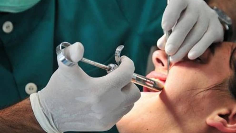 کلینیک دندانپزشکی یاسمن
