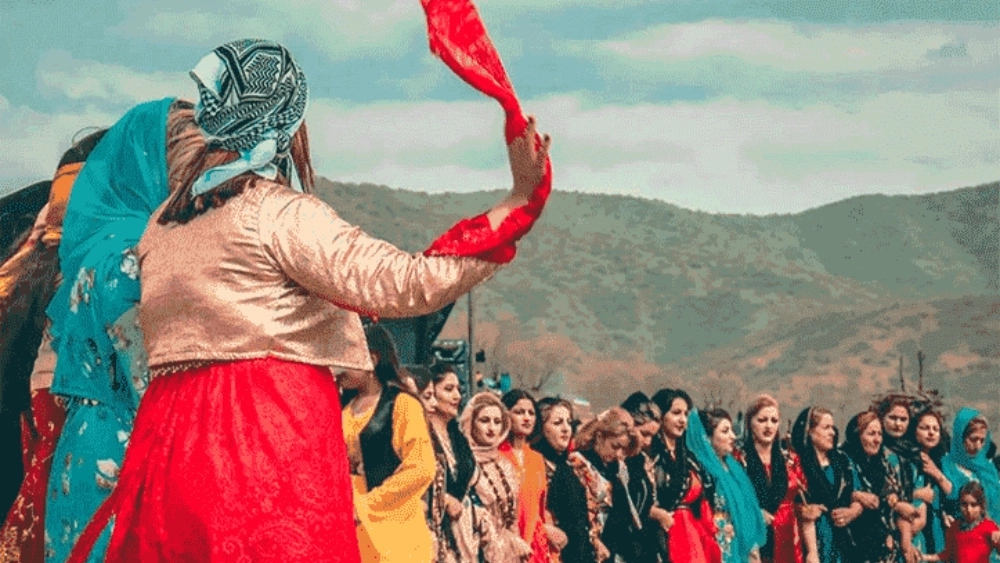 سفارش تولید و فروش لباس محلی در سردشت سفارش تولید و فروش لباس محلی در سردشت